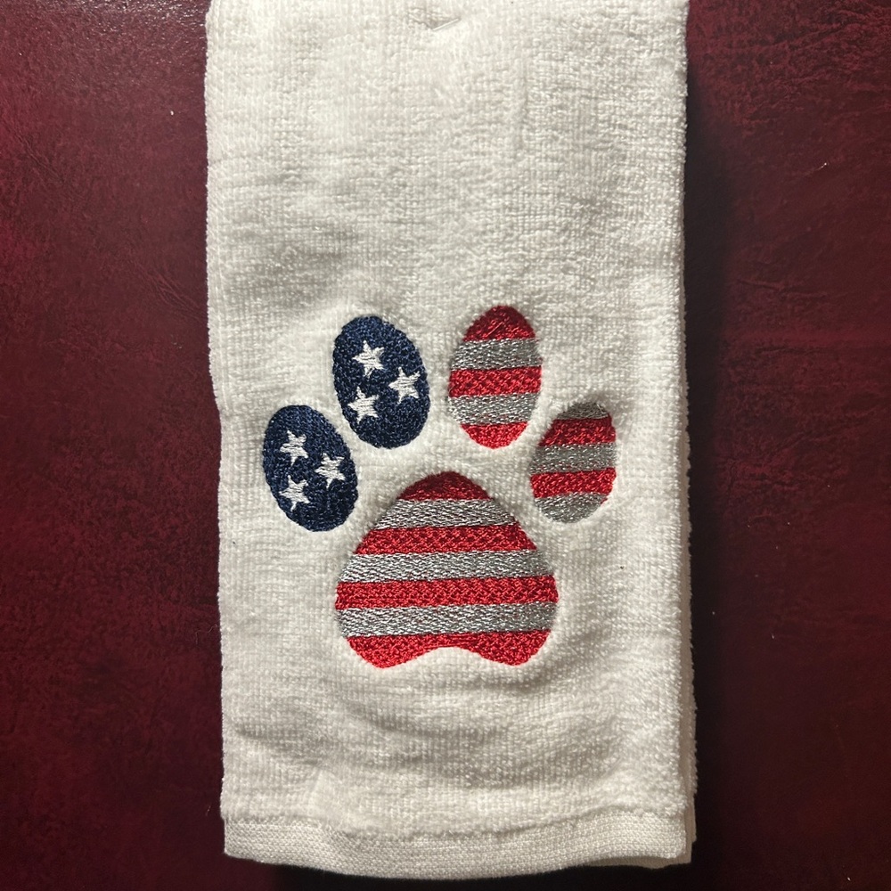 Embroidered Paw Print American Flag Finger Tip Towel Set of 2 New